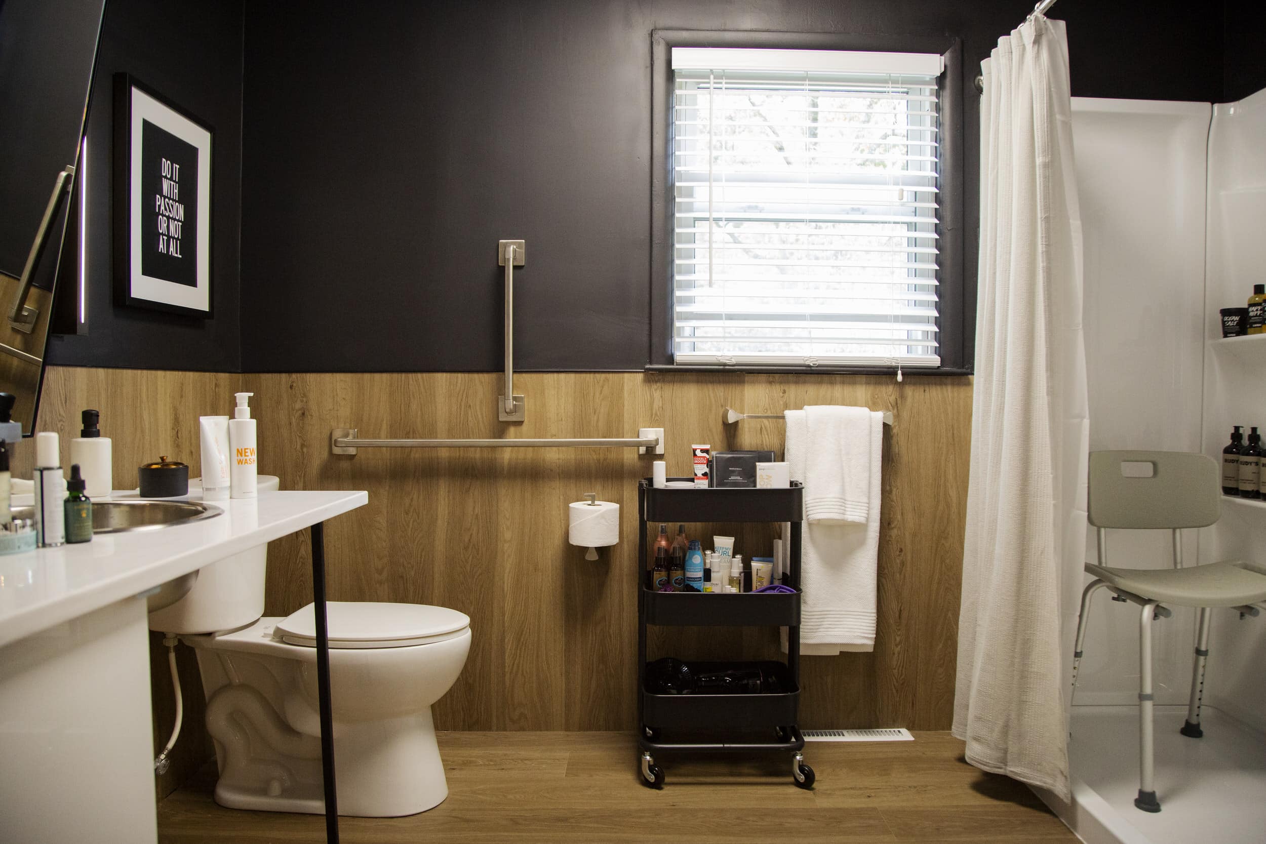 Bobby Berk Queer Eye Makeover Wesley Season 4 Handicapped Makeover Before After 5