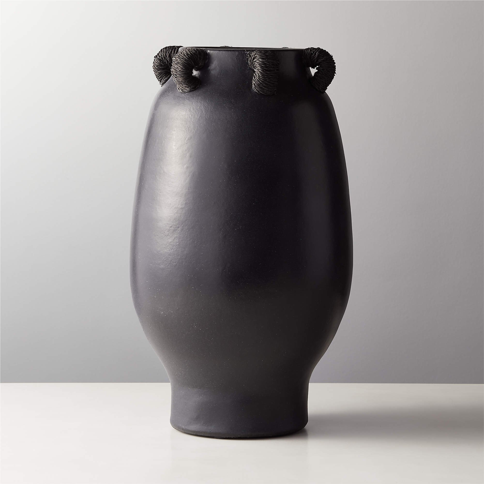 acadia black vase