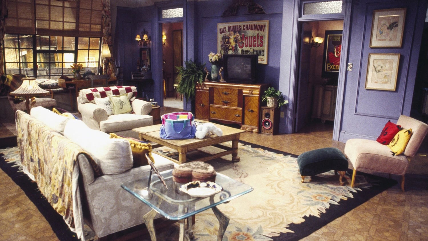 'Friends' Living Room TV